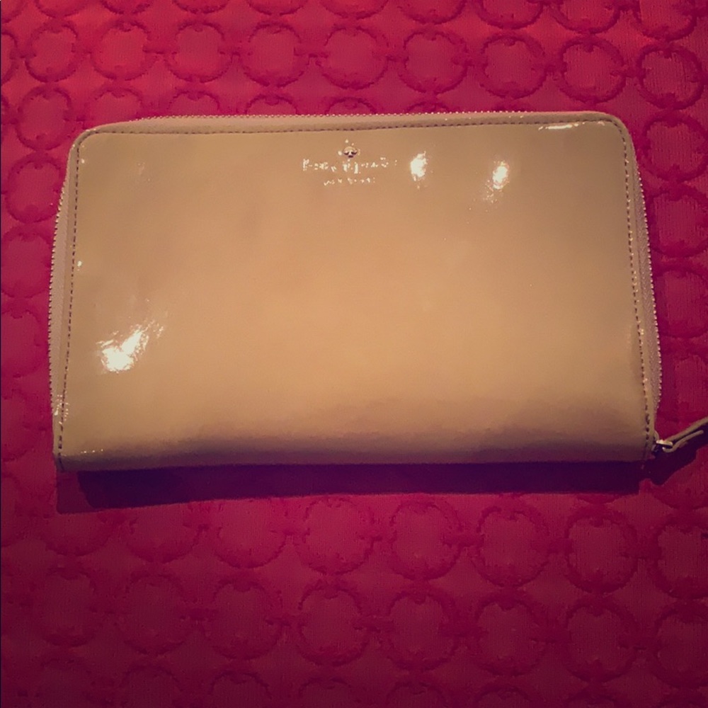 Kate Spade Large Continental Zip Around Wallet
